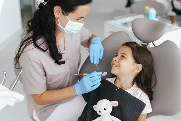 Best Broken or Cracked Tooth Emergency Dentist in Spirit Lake, IA
